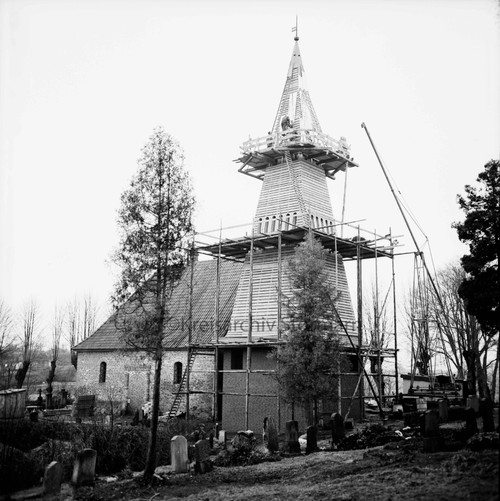 Glockenturm im Rohbau, 1958