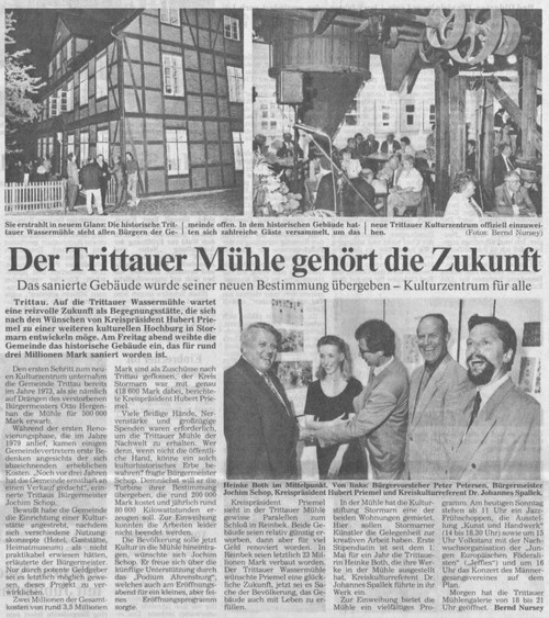 Zeitungsartikel der Lübecker Nachrichten zur Einweihung des Kulturzentrums, 1992